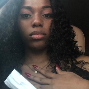 Meet your Posher, Laiyah